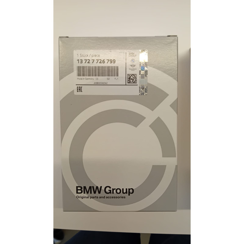 Luftfilterkarton mit Teilenummer