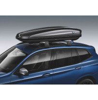 BMW Dachbox 520 schwarz montiert auf einem Autodach