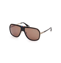 Leicht schräge Frontansicht der BMW M Sonnenbrille mit sportlichem Design.
