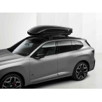 BMW Dachbox AERO auf einem BMW Dachgrundträger montiert.